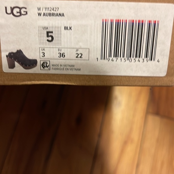 Black Aubriana UGG size 5 - Picture 10 of 10